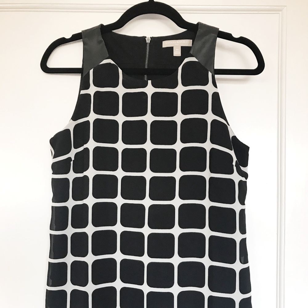 Banana Republic Sleeveless Top